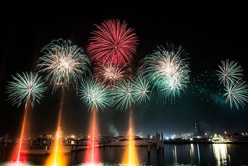 千葉県の「鴨川市納涼花火」が開催決定。2018年7月29日の画像