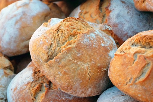 「川越パンマルシェ」埼玉県内から20店舗が集結 - 国産小麦や天然酵母で作られたパンやベーグルなどの画像